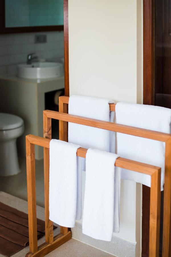 Donguri House Bali Bed & Breakfast Jimbaran Екстериор снимка